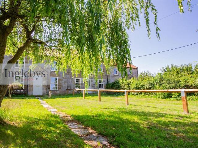 3 bedroom cottage for sale