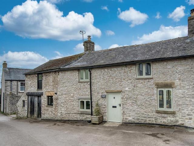 3 bedroom cottage for sale