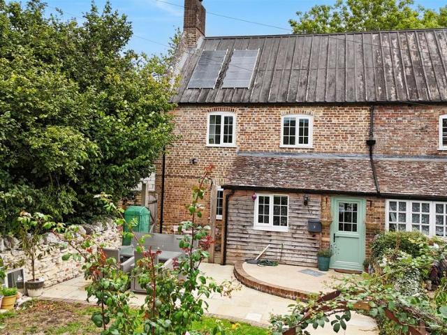 3 bedroom cottage for sale