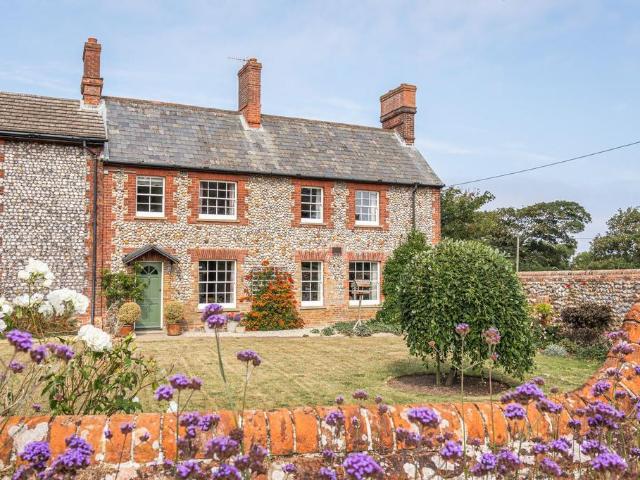 3 bedroom cottage for sale