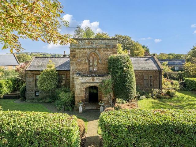 3 bedroom cottage for sale