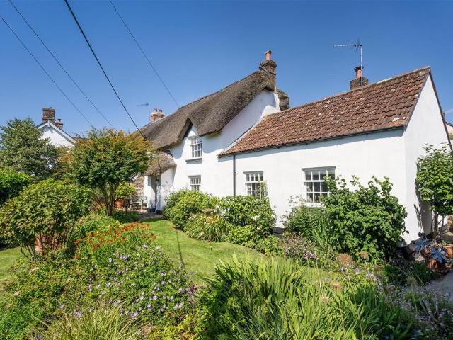 3 bedroom cottage for sale