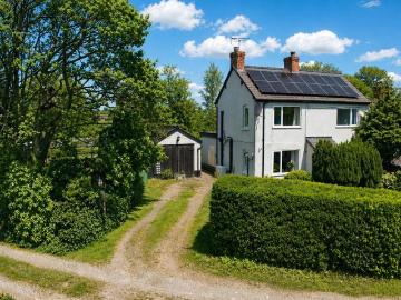 3 bedroom cottage for sale