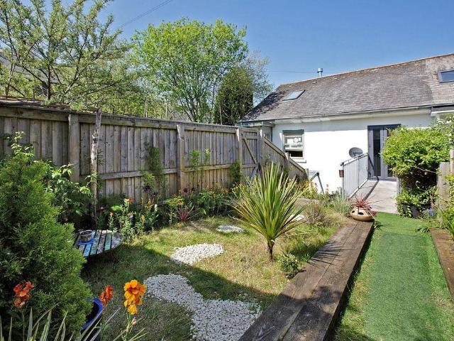 3 bedroom cottage for sale