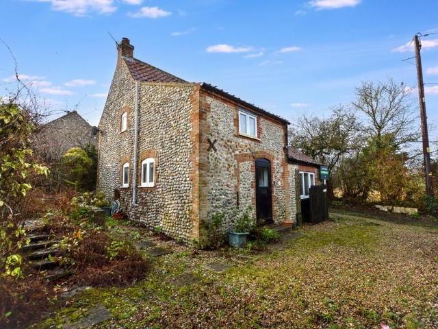 3 bedroom cottage for sale