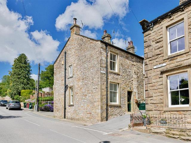 3 bedroom cottage for sale
