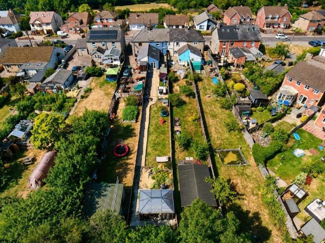 3 bedroom cottage for sale