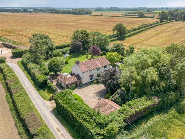 3 bedroom cottage for sale