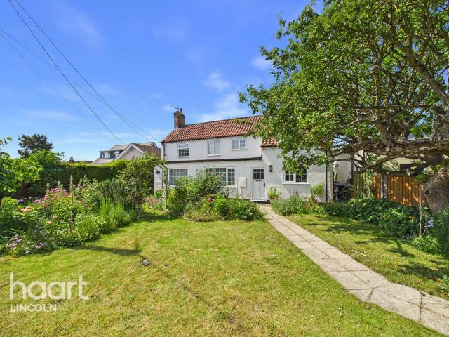 3 bedroom cottage for sale