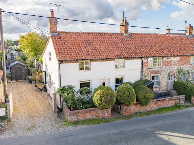 3 bedroom cottage for sale