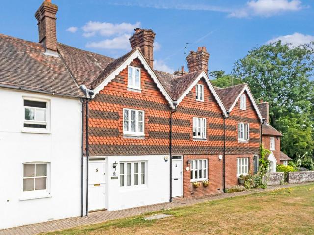 3 bedroom cottage for sale