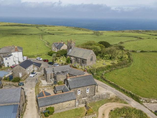 3 bedroom cottage for sale