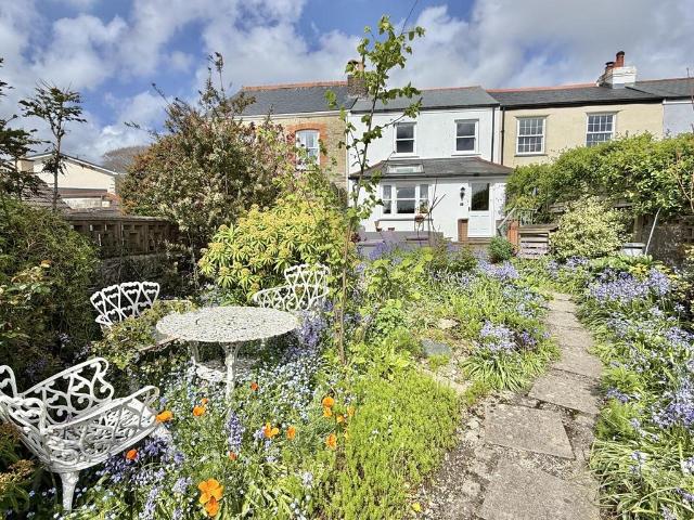 3 bedroom cottage for sale