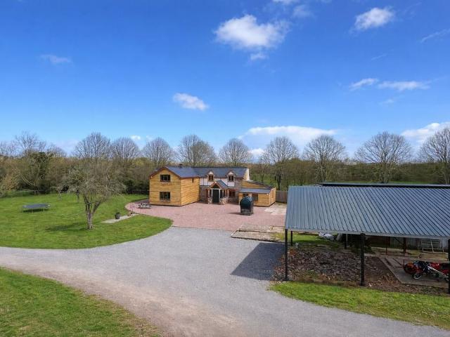 3 bedroom cottage for sale