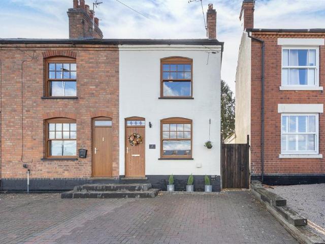 3 bedroom cottage for sale