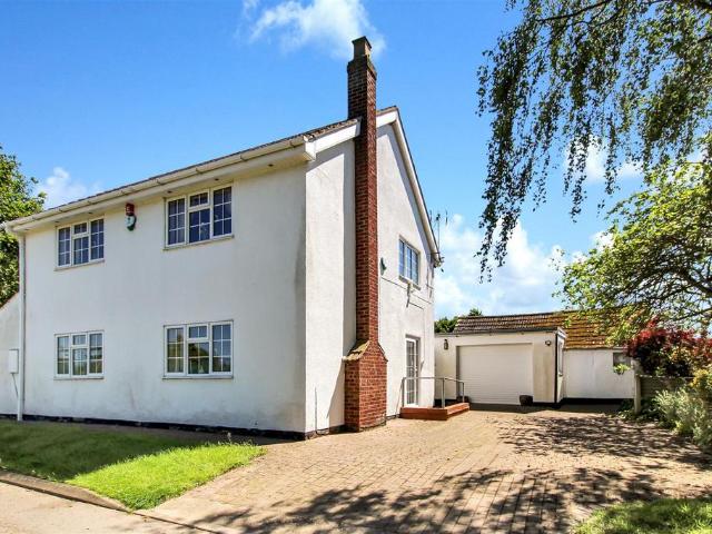 3 bedroom cottage for sale