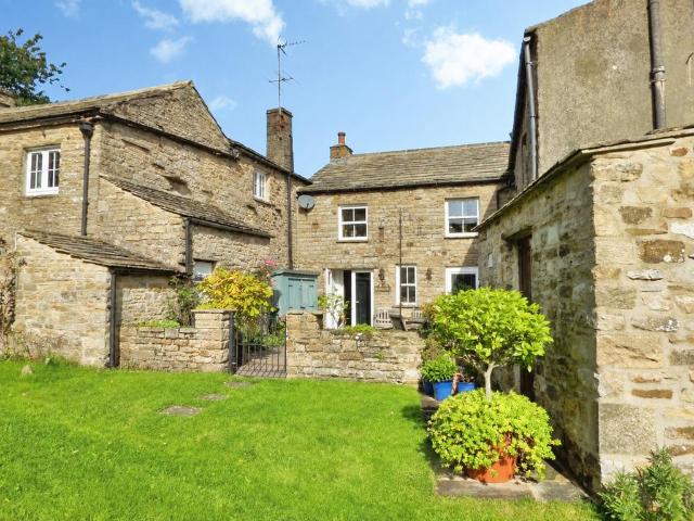 3 bedroom cottage for sale