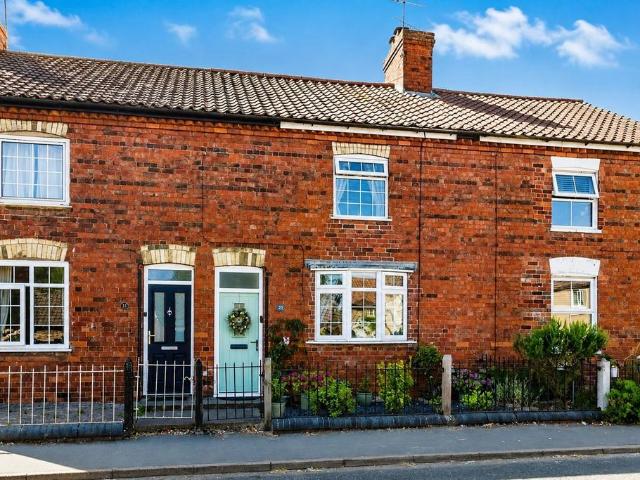 3 bedroom cottage for sale