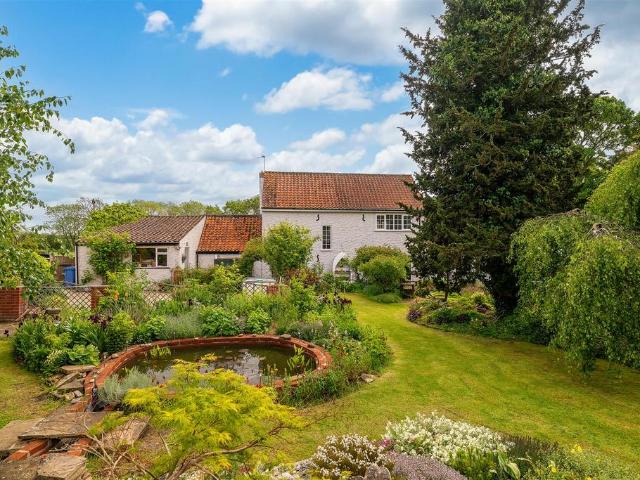 3 bedroom cottage for sale