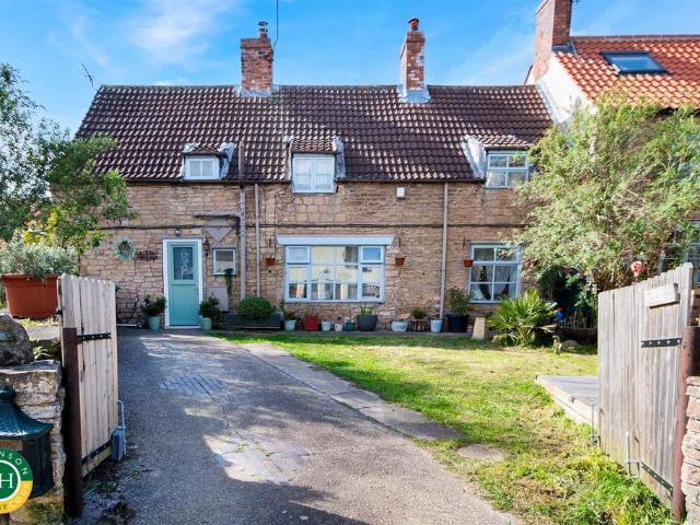 3 bedroom cottage for sale