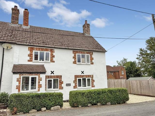 3 bedroom cottage for sale