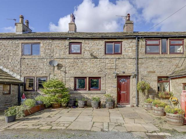 3 bedroom cottage for sale