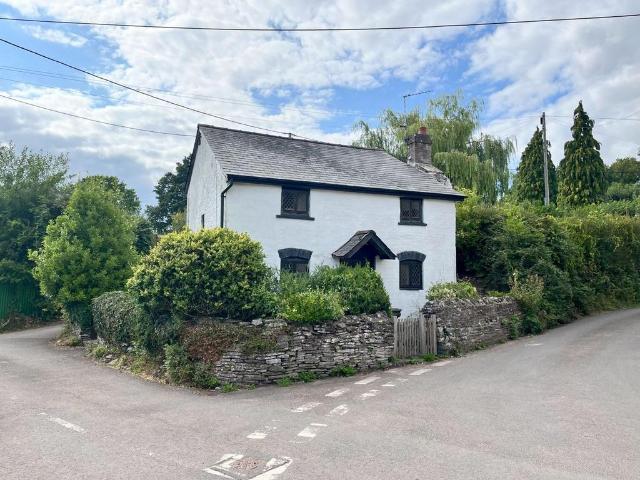 3 bedroom cottage for sale
