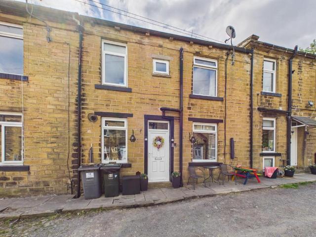 3 bedroom cottage for sale