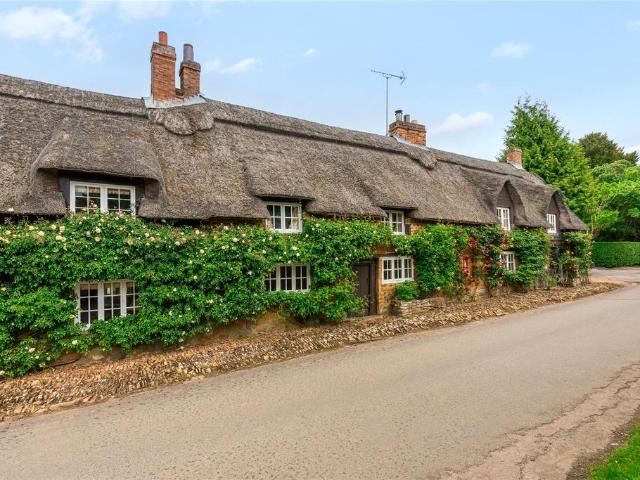 3 bedroom cottage for sale