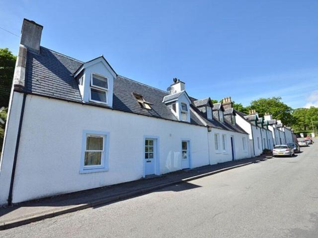 3 bedroom cottage for sale