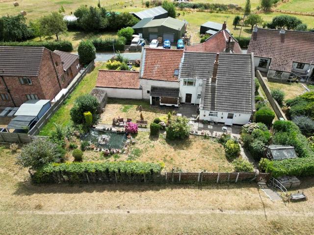 3 bedroom cottage for sale