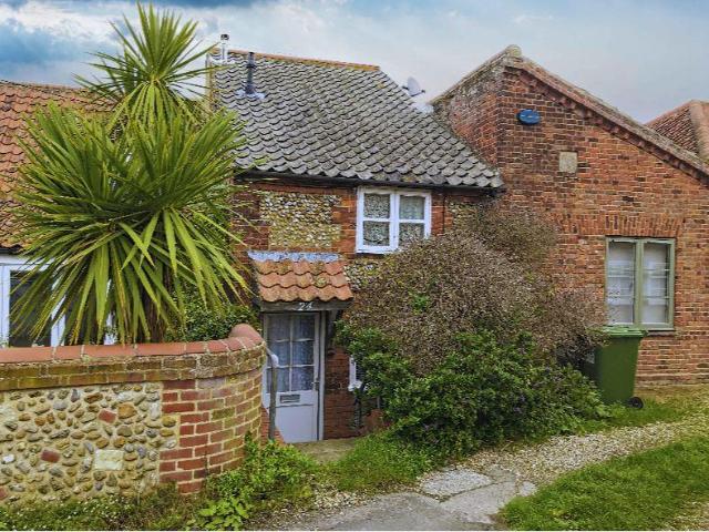 3 bedroom cottage for sale