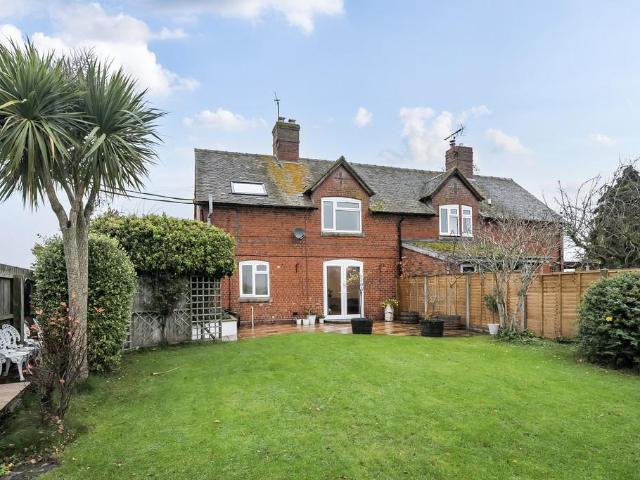 3 bedroom cottage for sale