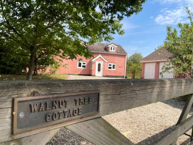 3 bedroom cottage for sale