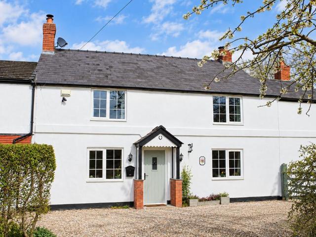 3 bedroom cottage for sale