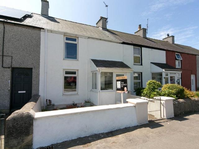 3 bedroom cottage for sale