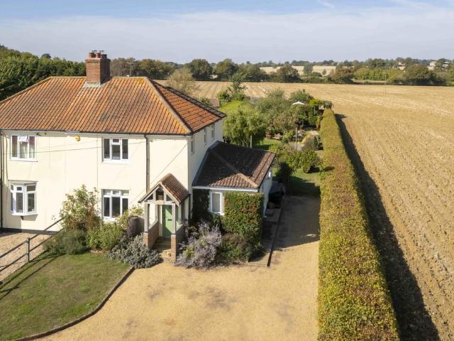 3 bedroom cottage for sale