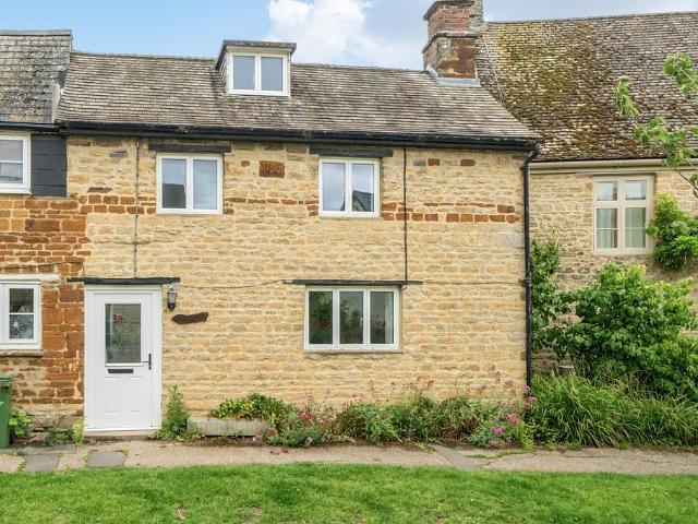 3 bedroom cottage for sale