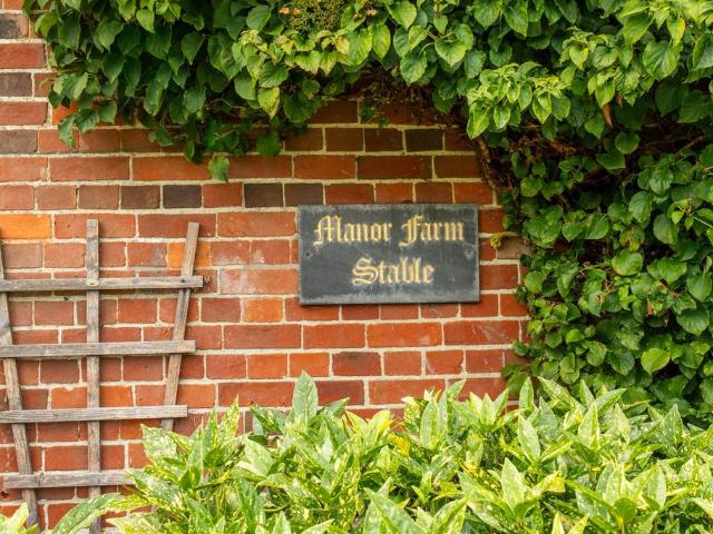 3 bedroom cottage for sale