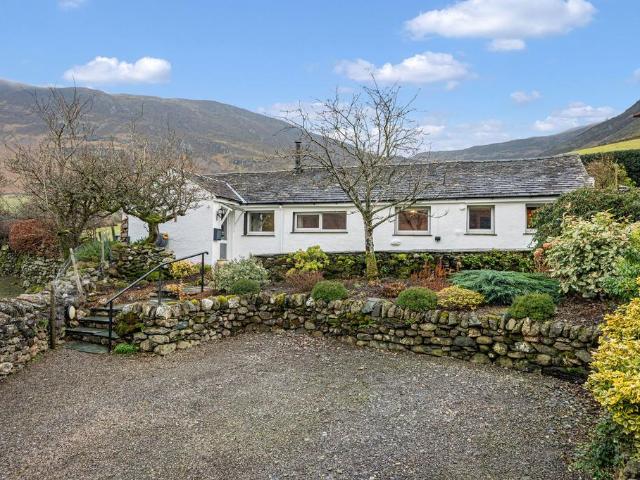 3 bedroom cottage for sale