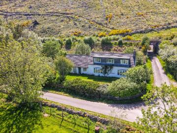 3 bedroom cottage for sale