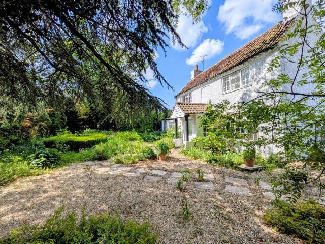 3 bedroom cottage for sale