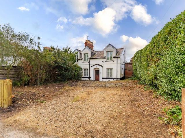 3 bedroom cottage for sale