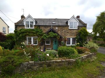 3 bedroom cottage for sale