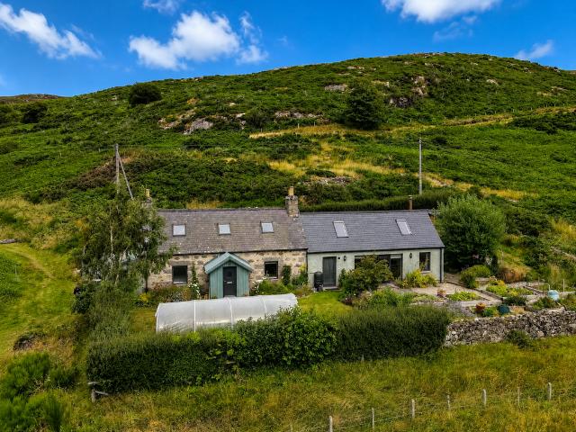 3 bedroom cottage for sale