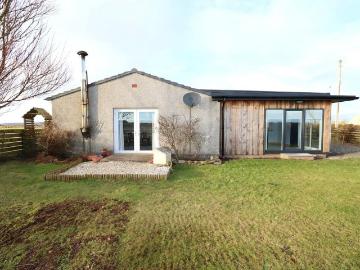 3 bedroom cottage for sale