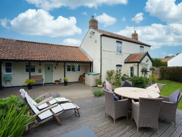 3 bedroom cottage for sale