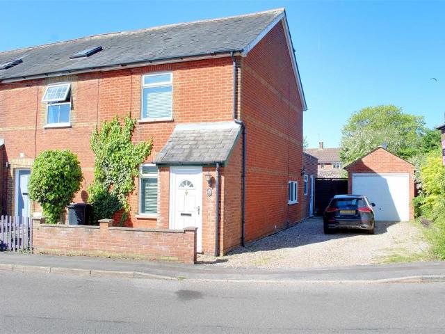 3 bedroom cottage for sale