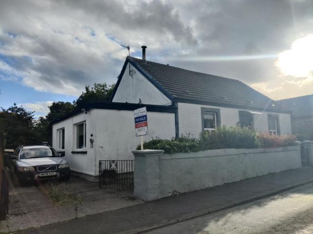 3 bedroom cottage for sale