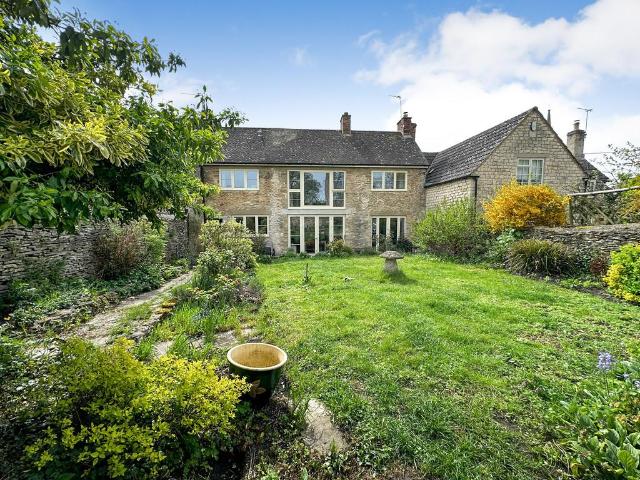 3 bedroom cottage for sale